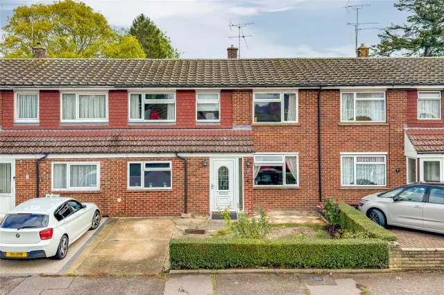 Hall Gardens, Colney Heath, AL4, photo 1