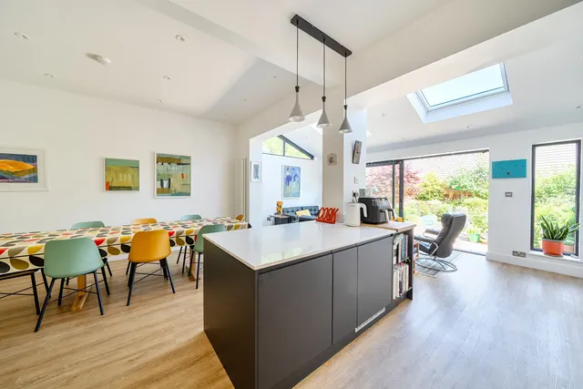 Rokesly Avenue, Crouch End, London, N8, photo 1