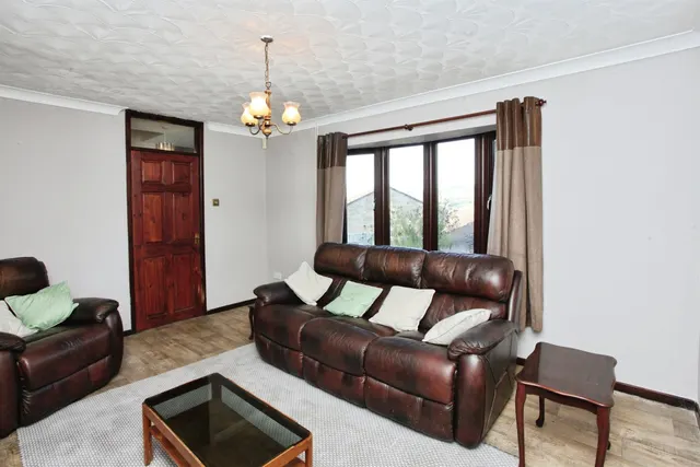 Heol Cwm Ifor Caerphilly, CF83, photo 1