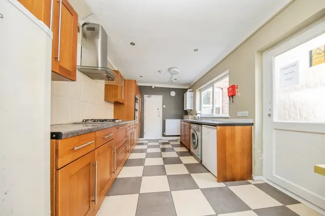 Foxhall Road, Ipswich, IP3, photo 3