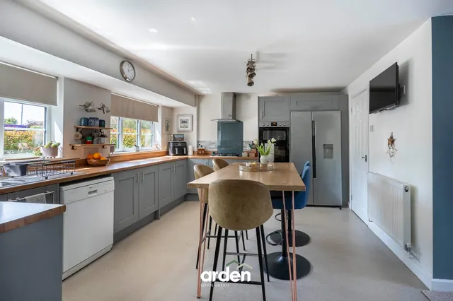 Linthurst Newtown, Blackwell, B60, photo 3