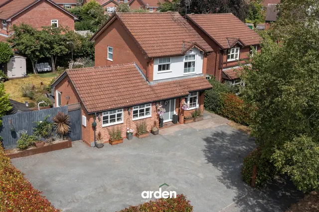 Linthurst Newtown, Blackwell, B60, photo 2