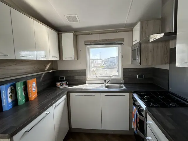 Towyn Road, Towyn, LL22, photo 3