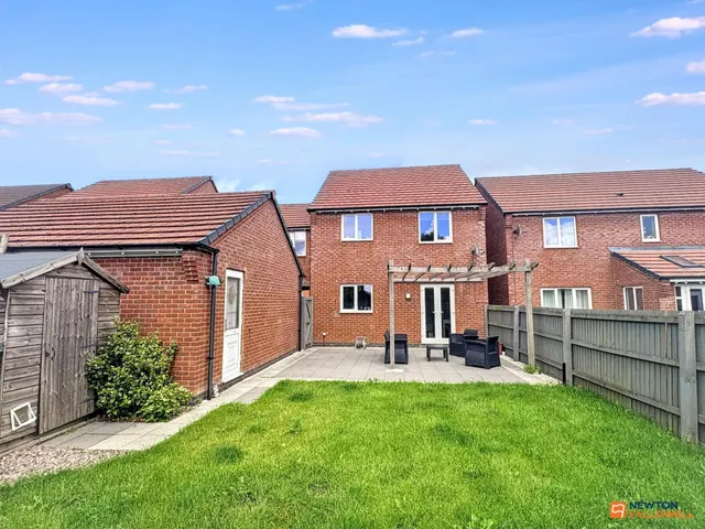 Coronet Drive, Ibstock, LE67, photo 2
