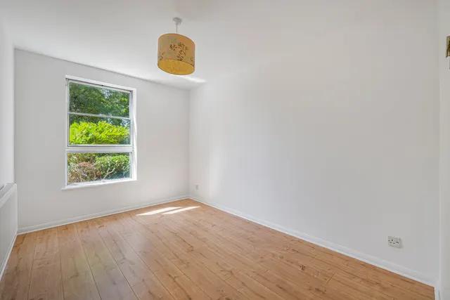 Marlowe Gardens, Eltham, photo 3