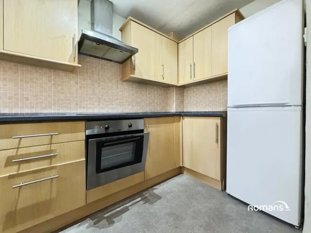 Flaxfield Court, Basingstoke, RG21, photo 3