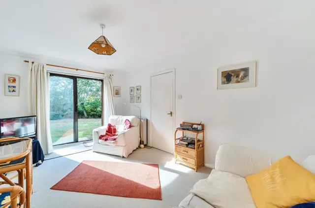 Brooklands Road, Weybridge, KT13, photo 3