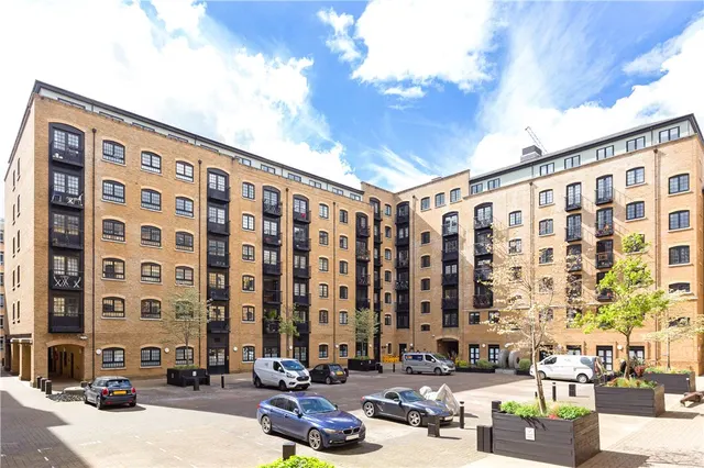 Cayenne Court, London, SE1, photo 1