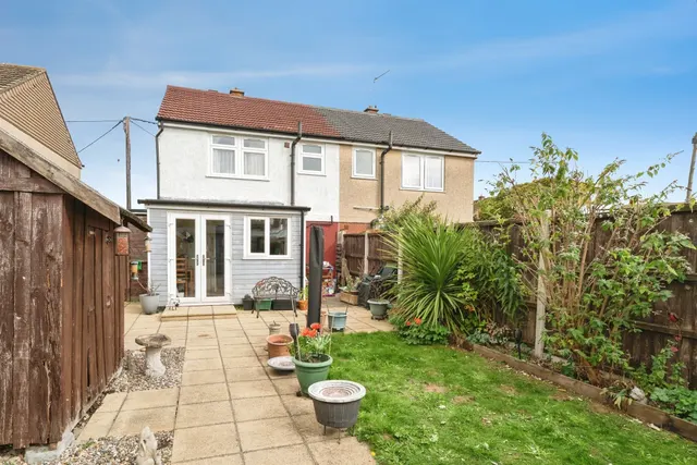 Elizabeth Crescent, Holt, NR25, photo 2