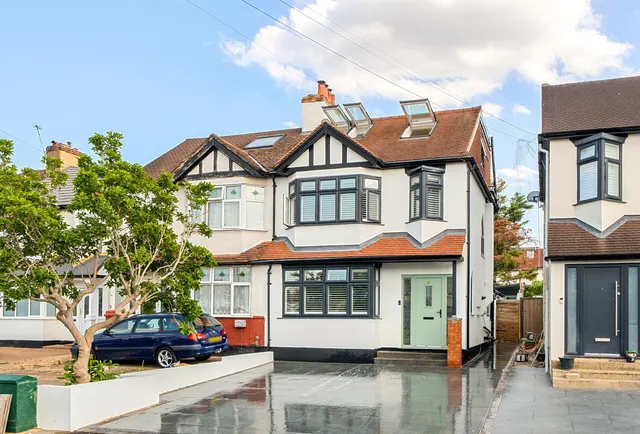 Carlingford Road, Morden, SM4 4NY, photo 1