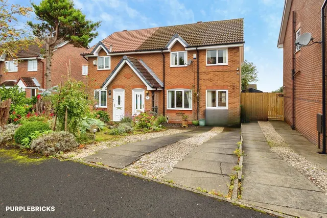 Fresca Road, Oldham, OL1, photo 1