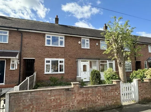 Ossington Walk, Manchester, M23 0HA, photo 1