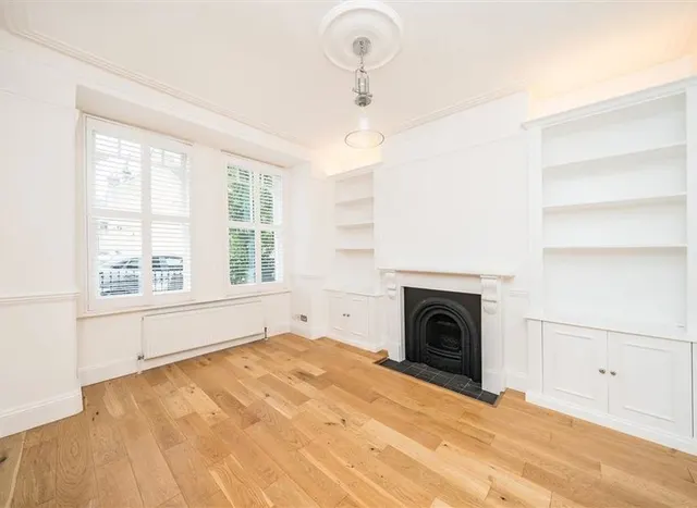 Photo 2 — Hambalt Road, Clapham, SW4