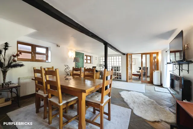 Hatch Farm Mews, Addlestone, KT15, photo 3