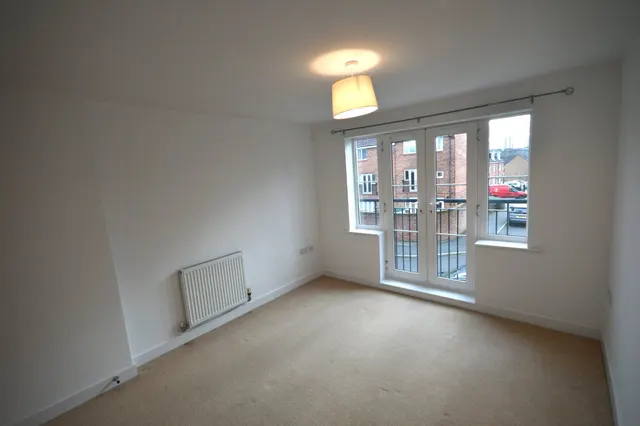 Greenacre Way, Sheffield, S12, photo 2