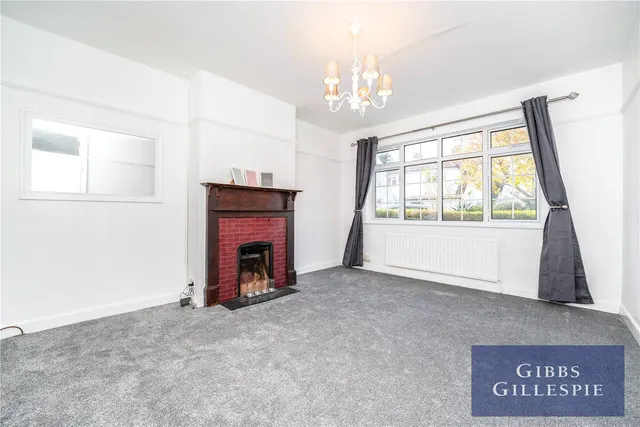 Lonsdale Close, Uxbridge, UB8, photo 2