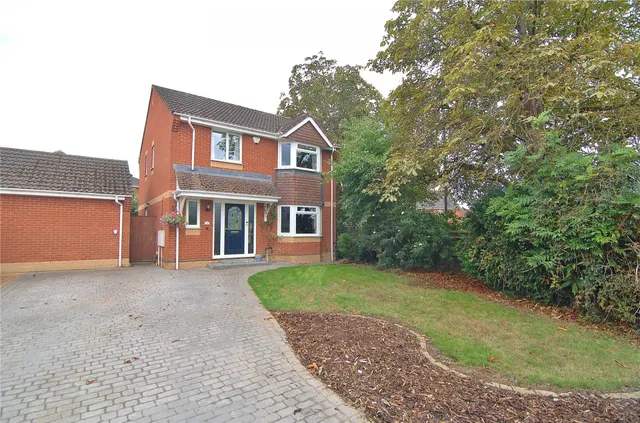 Arrowsmith Drive, Stonehouse, GL10, photo 1