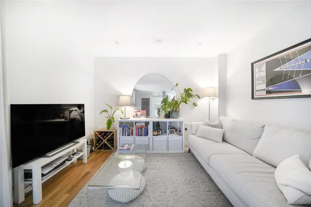 Portland House, Putney, photo 3