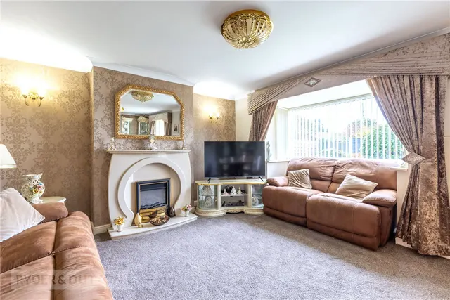 Carruthers Close, Heywood, OL10, photo 2