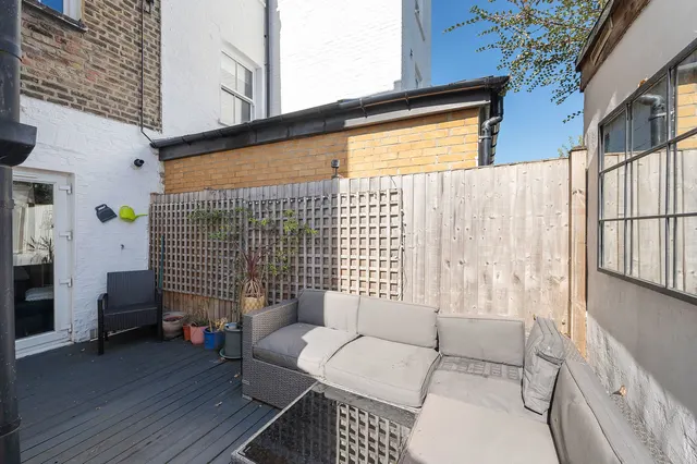 Latchmere Road, Battersea, SW11, photo 3