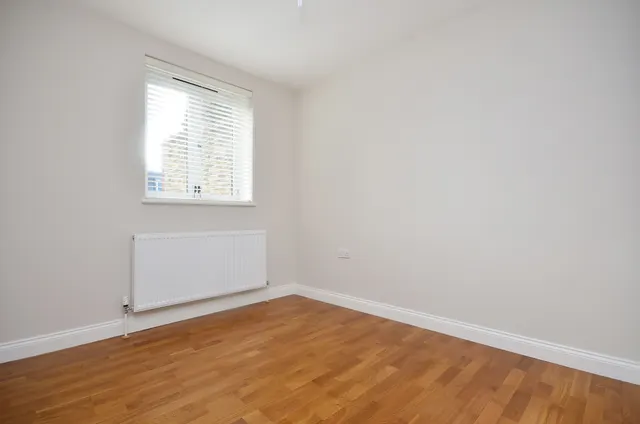 Photo 2 — Flat 14 Investment House, 2a Choumert Road, London