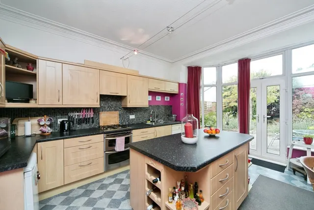 Grosvenor Road, Colwyn Bay, LL29, photo 3