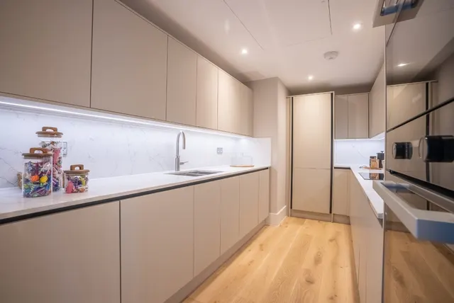Photo 3 — 18, 219 Baker, Baker Street, Regent's Park, NW1 6XE