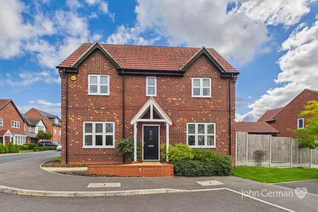 Thompson Close, Mickleover, photo 1