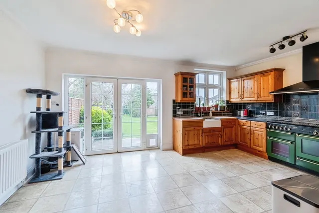 Photo 2 — Greenfield Road, BRISTOL, Avon, BS10