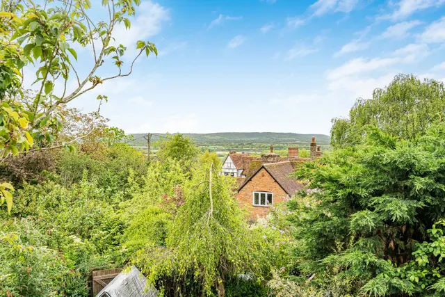 Dark Lane, Wingrave, HP22, photo 3