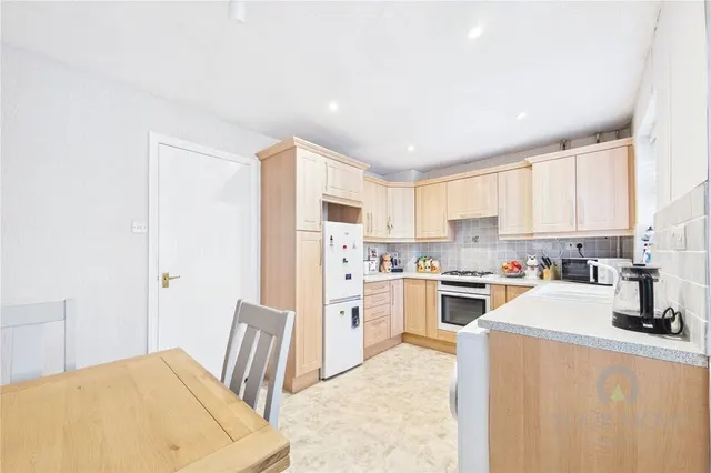 Photo 3 — Belstead Road, Abington Vale, Northampton, Northamptonshire, NN3