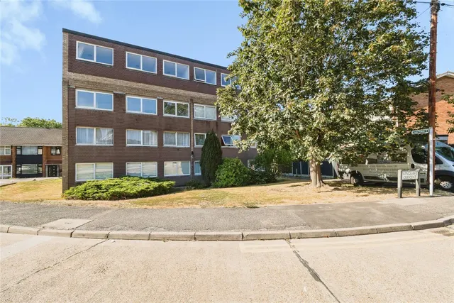 Wingrave Crescent, Brentwood, Essex, CM14, photo 1