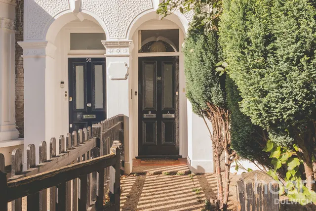 Melbourne Grove, London, SE22, photo 1