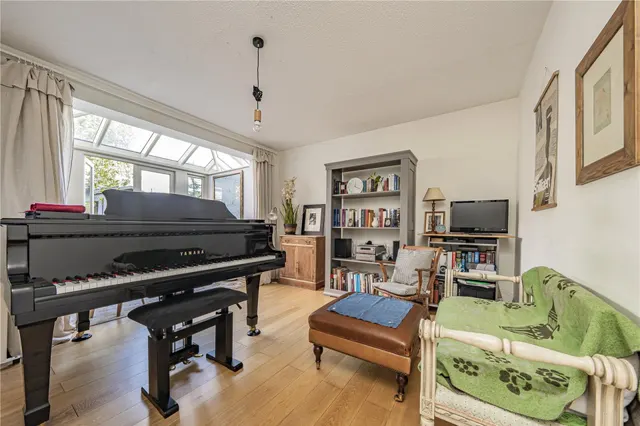 Ashen Grove, Wimbledon Park, photo 2