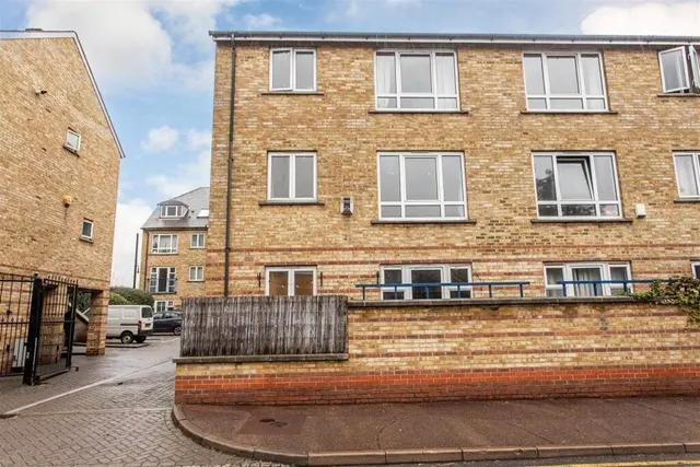 St Marys Court, Rainhill Way, Bow, E3, photo 1