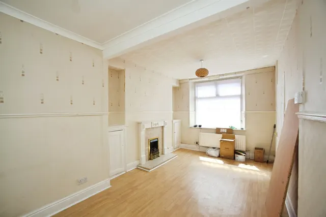 Duffryn Street, Ferndale, CF43, photo 2