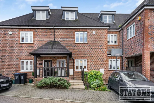 Green Close, Brookmans Park, Hertfordshire, AL9 7ST, photo 1