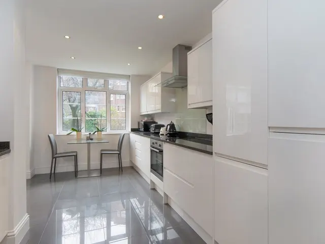 Grove End Gardens, Grove End Road, NW8, photo 1
