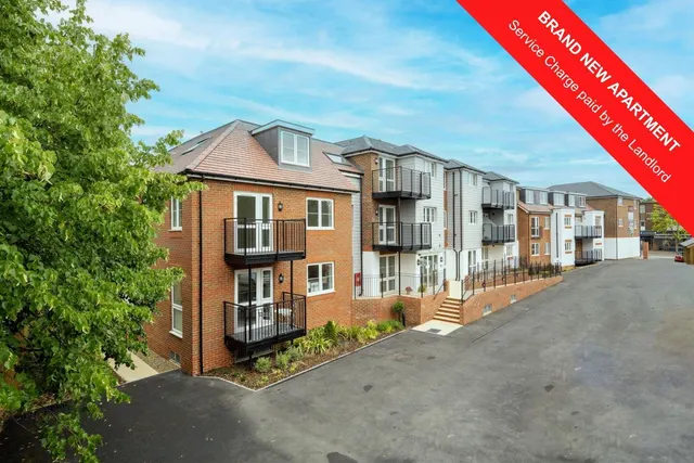 Commercial Road, Paddock Wood, TN12, photo 1