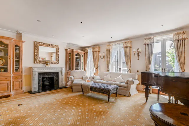 Photo 2 — 67 Bourne Street, London
