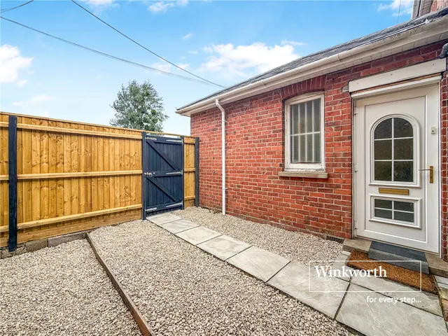 Ringwood Road, Ferndown, Dorset, BH22, photo 1