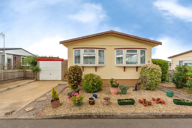 Allington Gardens, Allington, Grantham, photo 1