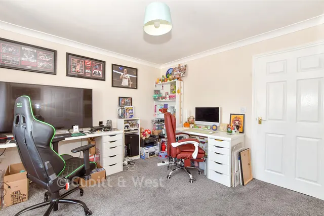 Kirpal Road, Portsmouth, PO3, photo 3