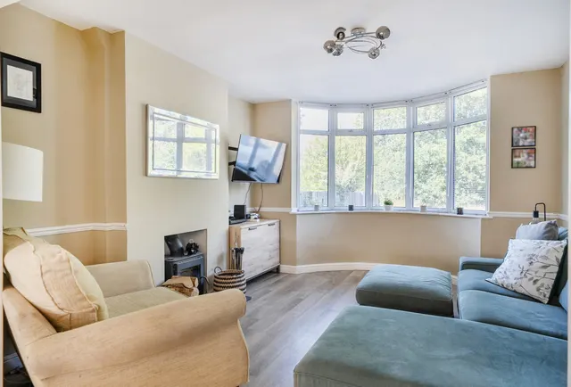Photo 2 — Court Road, Gloucestershire, Frampton Cotterell, BS36 2DN