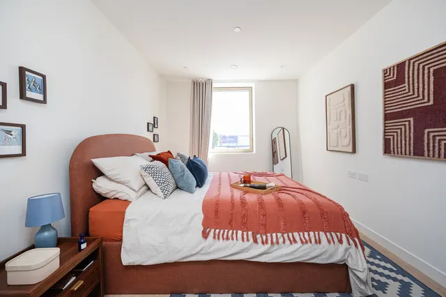 London, N17, photo 2