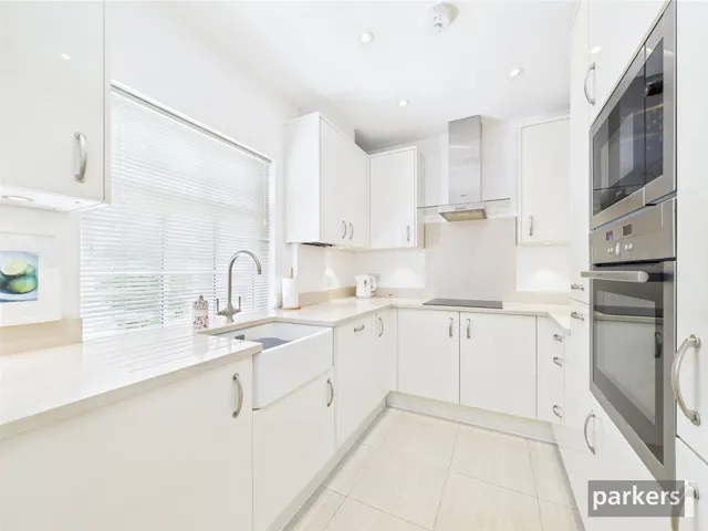 Bridge Park, Twyford, RG10, photo 2