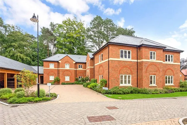 Seymour Drive, Ascot, Berkshire, SL5 8FX, photo 1