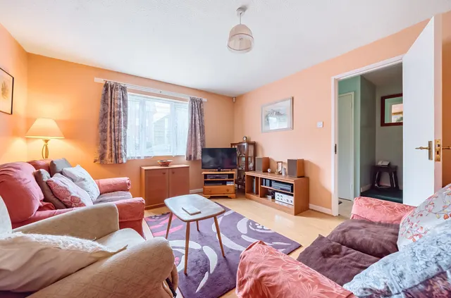 Photo 3 — Leicester Road, Barnet, EN5 5DA