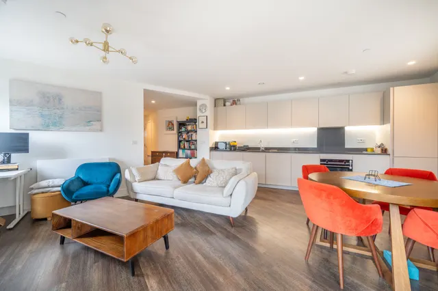 Photo 2 — Flat 45, Foster Apartments, WEMBLEY