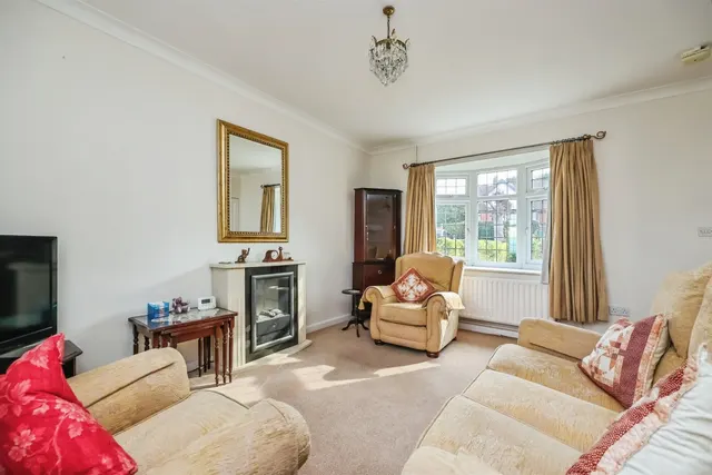 Whyburn Lane, Hucknall, NG15, photo 2